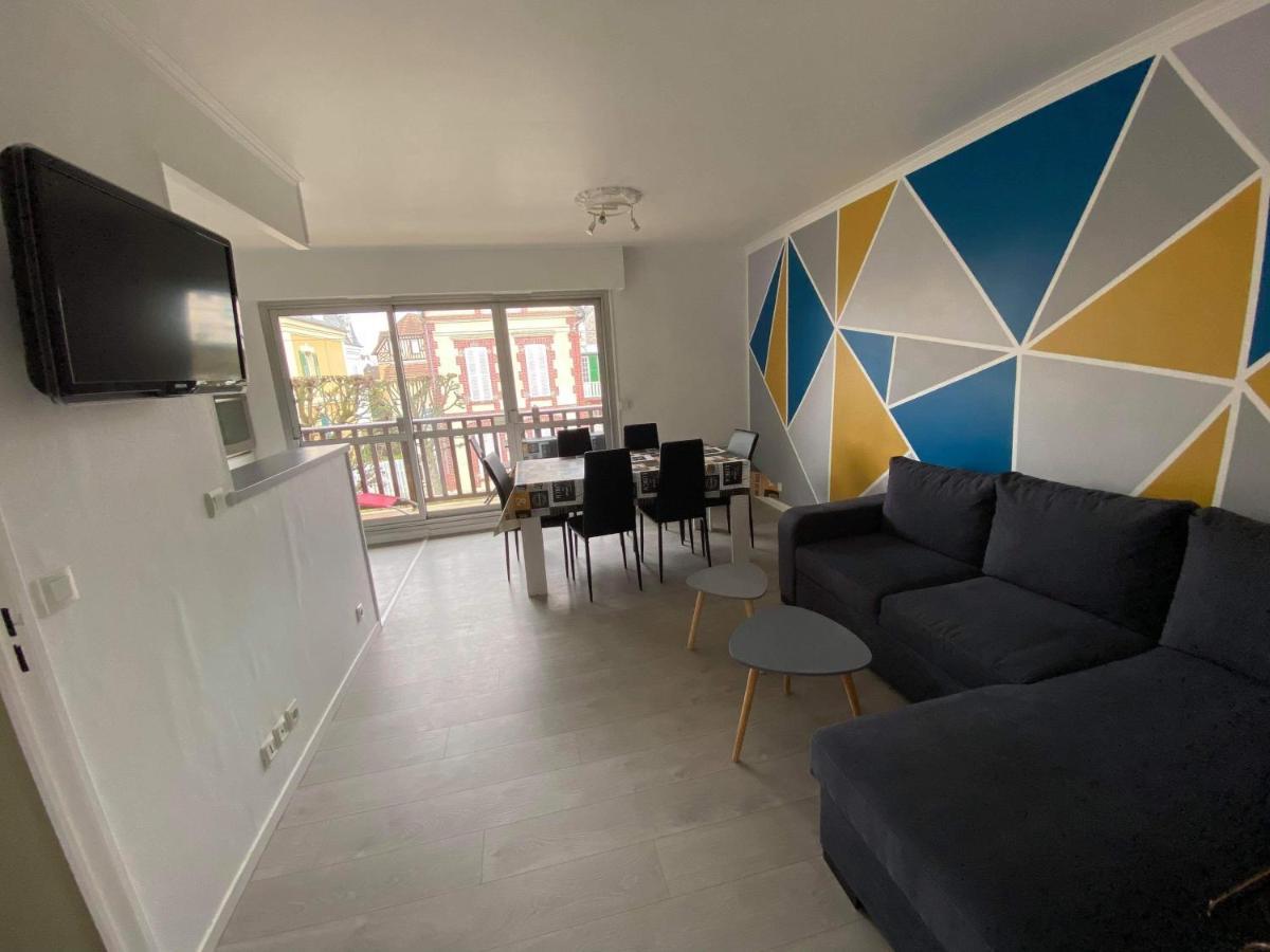 Cabourg Centre, Appartement Pour 4 Personnes A 100M De La Mer Exterior foto