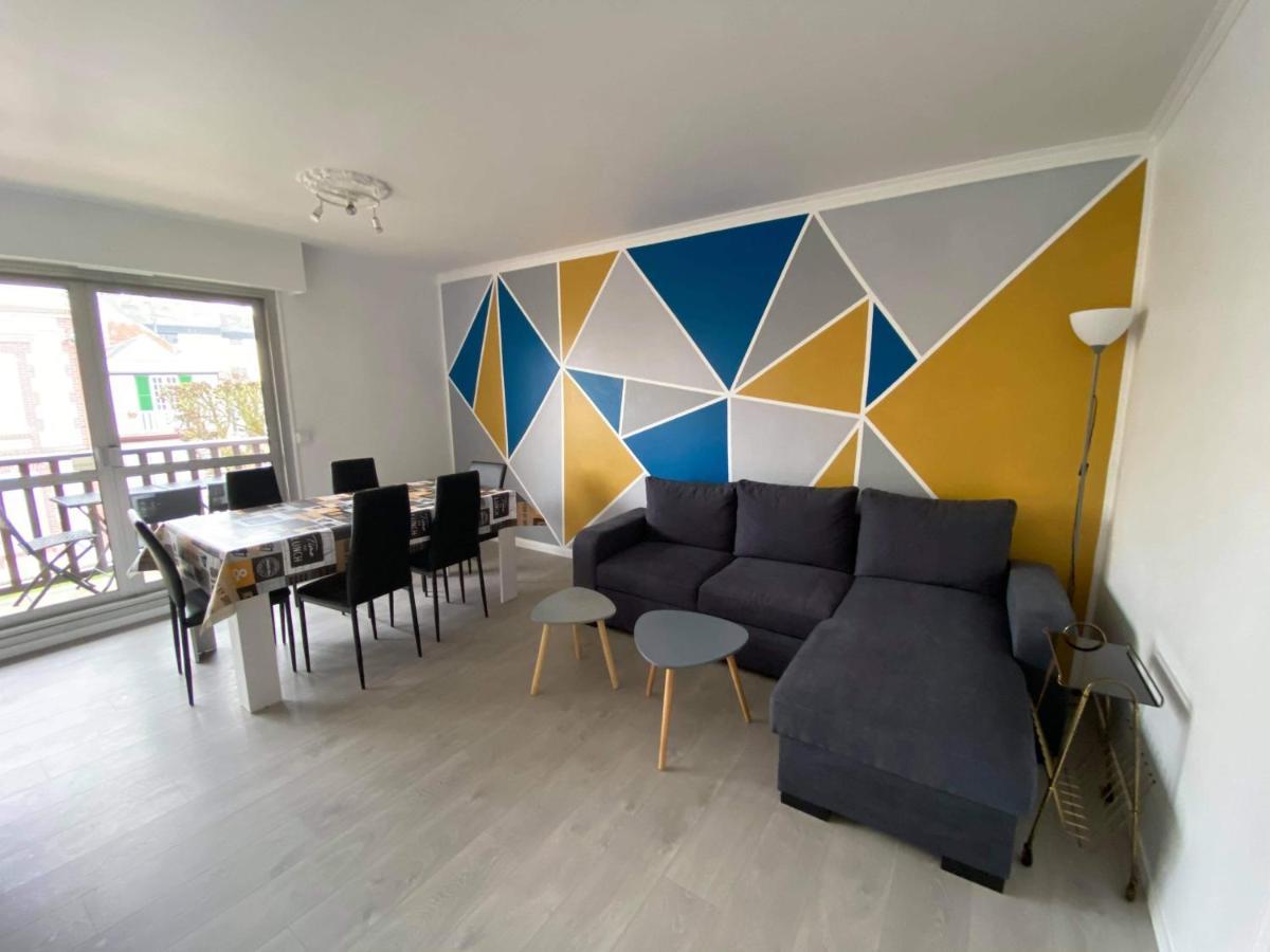 Cabourg Centre, Appartement Pour 4 Personnes A 100M De La Mer Exterior foto