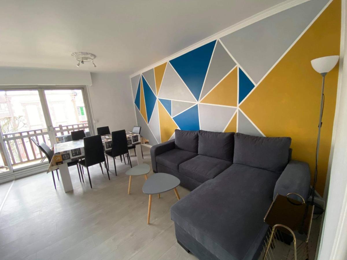 Cabourg Centre, Appartement Pour 4 Personnes A 100M De La Mer Exterior foto